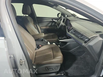 2023 Audi Q4 e-tron Premium Plus 40 - miniatura 8