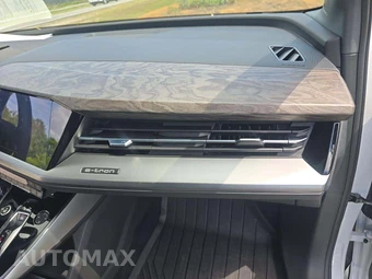 2023 Audi Q4 e-tron Premium Plus 50 – miniatura 17