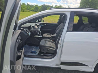 2023 Audi Q4 e-tron Premium Plus 50 – miniatura 3