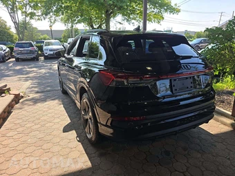 2023 Audi Q4 e-tron Premium Plus 50 – miniatura 2