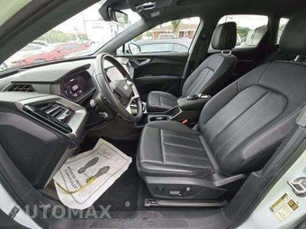 2023 Audi Q4 e-tron Prestige 50 – miniatura 6