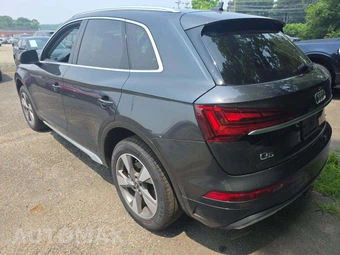 2023 Audi Q5 Premium Plus – miniatura 2