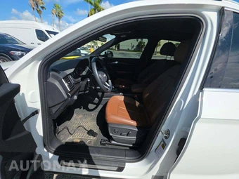 2023 Audi Q5 Premium – miniatura 3