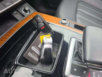 2023 Audi Q5 Premium – miniatura 5