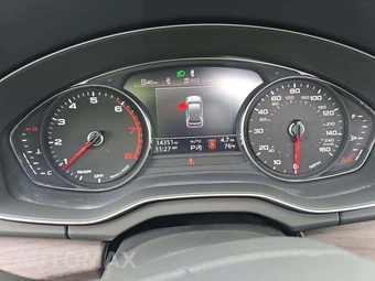 2023 Audi Q5 Premium - miniatura 9