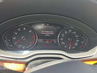 2023 Audi Q5 Premium – miniatura 9