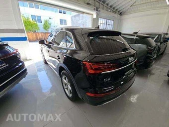 2023 Audi Q5 Premium – miniatura 2