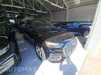 2023 Audi Q5 Premium – miniatura 4