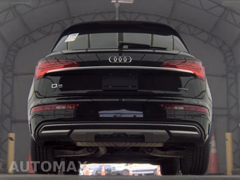 2023 Audi Q5 Premium – miniatura 7