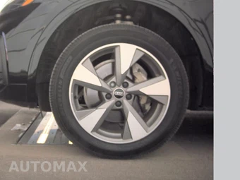 2023 Audi Q5 Premium – miniatura 9