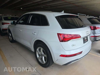 2023 Audi Q5 Premium – miniatura 2