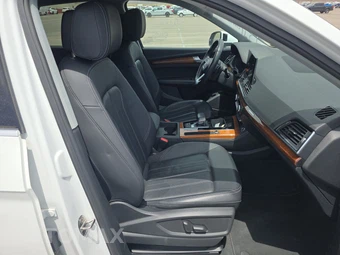 2023 Audi Q5 S line Premium Plus – miniatura 8