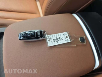 2023 Audi Q7 Premium Plus 45 TFSI – miniatura 8