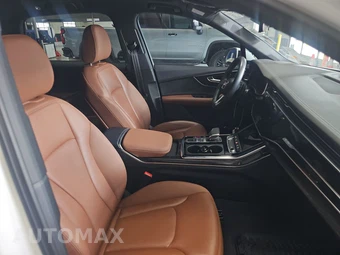 2023 Audi Q7 Premium Plus 45 TFSI – miniatura 8