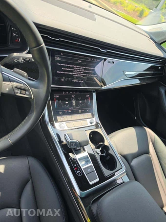 2023 Audi Q7 Premium Plus 45 TFSI – miniatura 9