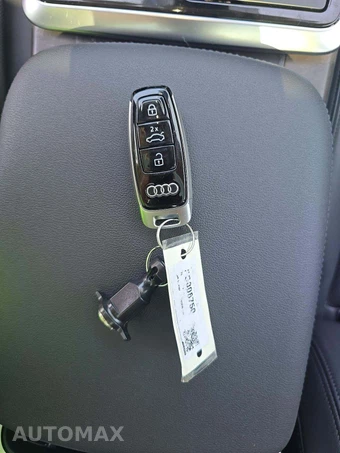 2023 Audi Q7 Premium Plus 55 TFSI - miniatura 8