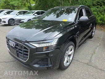 2023 Audi Q8 Premium Plus