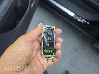 2023 Audi Q8 Premium Plus - miniatura 8