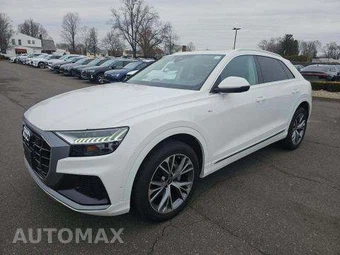 2023 Audi Q8 Premium Plus