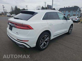 2023 Audi Q8 Premium Plus – miniatura 3