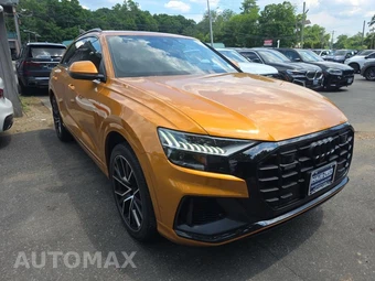 2023 Audi Q8 Premium Plus - miniatura 3