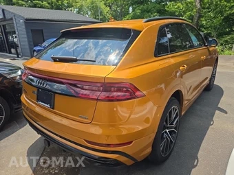 2023 Audi Q8 Premium Plus - miniatura 4