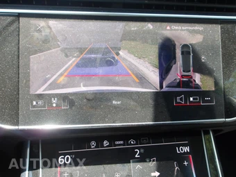 2023 Audi Q8 Premium Plus – miniatura 11