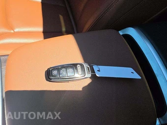 2023 Audi Q8 Premium Plus – miniatura 5