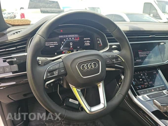 2023 Audi Q8 Premium Plus – miniatura 10