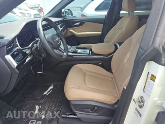 2023 Audi Q8 Premium Plus – miniatura 7