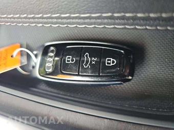 2023 Audi Q8 Premium Plus - miniatura 5