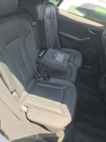 2023 Audi Q8 Premium – miniatura 16