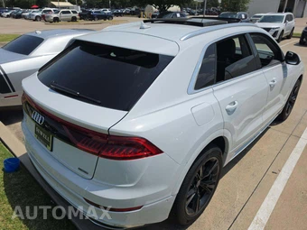 2023 Audi Q8 Premium – miniatura 3