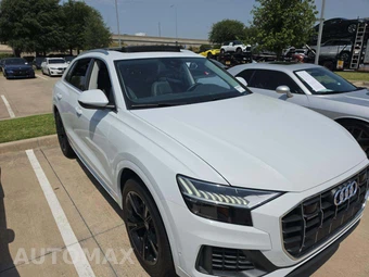 2023 Audi Q8 Premium – miniatura 4
