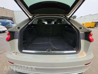 2023 Audi Q8 Premium – miniatura 11