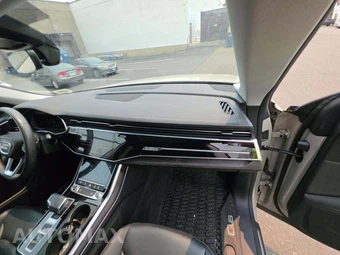 2023 Audi Q8 Premium – miniatura 16