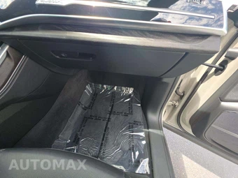 2023 Audi Q8 Prestige – miniatura 16