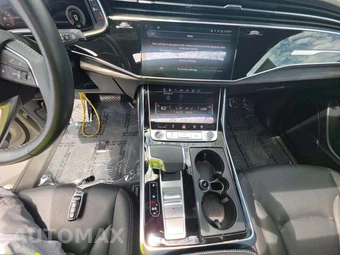 2023 Audi Q8 Prestige – miniatura 7