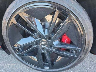 2023 Audi RS e-tron GT – miniatura 22