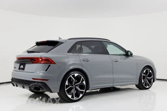 2023 Audi RS Q8 - miniatura 3