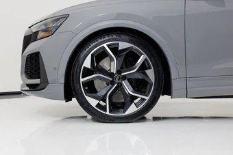 2023 Audi RS Q8 - miniatura 9