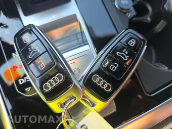 2023 Audi RS Q8 - miniatura 8
