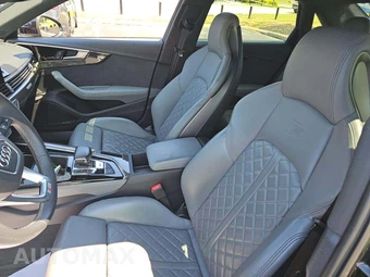 2023 Audi S4 Premium Plus – miniatura 3