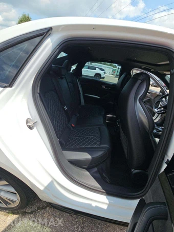 2023 Audi S4 Prestige – miniatura 13