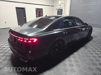 2023 Audi S8 – miniatura 4