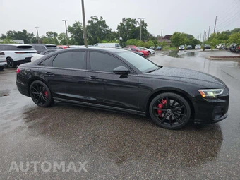 2023 Audi S8 – miniatura 4