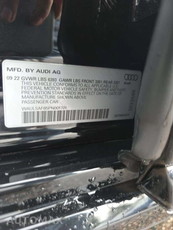 2023 Audi S8 – miniatura 5