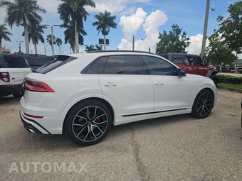 2023 Audi SQ8 Premium Plus – miniatura 4