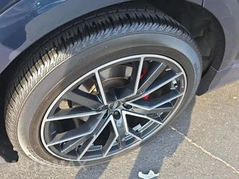 2023 Audi SQ8 Prestige – miniatura 10