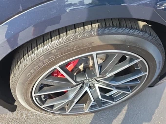 2023 Audi SQ8 Prestige – miniatura 9